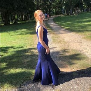 Dazzling blue formal gown!